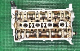 ГБЦ для Audi A4 2005 года на фотографиях