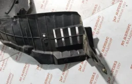 Подкрылок передний левый для Nissan Teana 2011 года на фотографиях