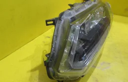 Фара левая для Nissan X-Trail 2018 года на фотографиях