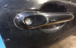 Дверь передняя левая для Nissan Juke 2018 года на фотографиях