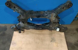 Задний подрамник для Nissan Murano 2011 года на фотографиях