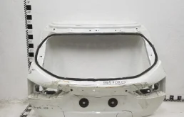 Дверь багажника для Nissan Qashqai 2024 года на фотографиях