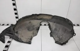 Подкрылок передний левый для Skoda Octavia 2014 года на фотографиях