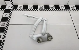 Петля капота правая для Ford Transit на фотографиях