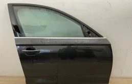 Дверь передняя правая для Audi A6 2012 года на фотографиях