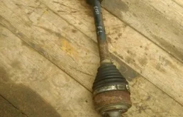 Привод передний левый для Toyota Corolla 2006 года на фотографиях