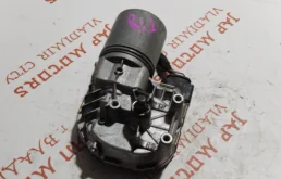 Мотор стеклоочистителя для Volkswagen Tiguan 2016 года на фотографиях