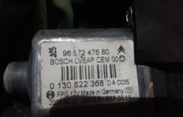 Двери для Peugeot 308 2015 года на фотографиях