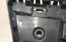 Кронштейн заднего бампера левый для Mercedes-Benz C class 2020 года на фотографиях