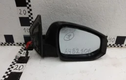 Зеркало боковое правое для Toyota RAV4 2014 года на фотографиях