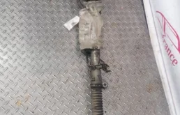 Рулевая рейка для Ford Focus 2000 года на фотографиях