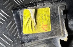 Фонарь левый для Renault Duster 2014 года на фотографиях