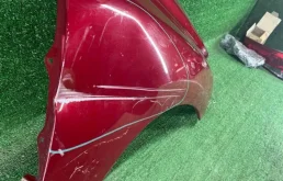 Крыло правое для Lexus RX 2009 года на фотографиях