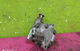 Насос ГУР для Volkswagen Passat 2001 года на фотографиях