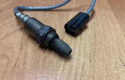 Лямбда-зонд (верхний) для Nissan Teana на фотографиях