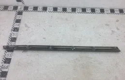 Молдинг двери передний правый для Toyota Land Cruiser 2018 года на фотографиях