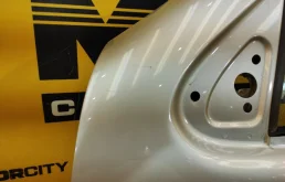 Дверь передняя правая для Mercedes-Benz M class 2001 года на фотографиях