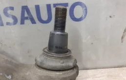 Рычаг передний левый нижний для Volkswagen Touareg 2014 года на фотографиях