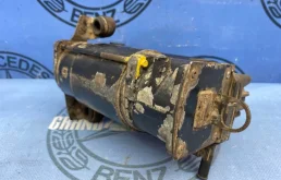 Компрессор пневмоподвески передний для Mercedes-Benz S class 2004 года на фотографиях