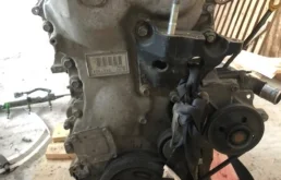 Двигатель без навесного для Toyota Camry 2017 года на фотографиях