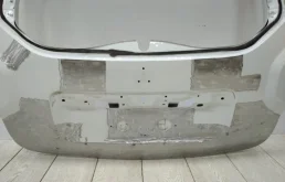 Дверь багажника для Renault Duster 2018 года на фотографиях