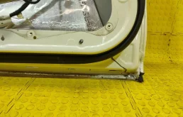 Дверь задняя левая для Mercedes-Benz S class 2008 года на фотографиях