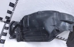 Подкрылок передний правый для Toyota RAV4 2013 года на фотографиях