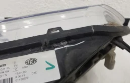 Фара ксенон левая для Renault Logan 2008 года на фотографиях