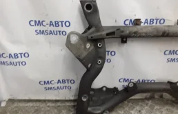 Подрамник двигателя для Mercedes-Benz C class 2014 года на фотографиях