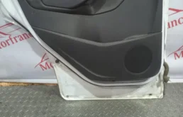 Дверь задняя левая для Ford Kuga 2018 года на фотографиях