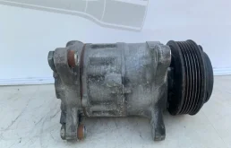 Компрессор кондиционера для BMW 3er 2012 года на фотографиях