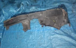 Подкрылок передний правый для Nissan X-Trail 2011 года на фотографиях