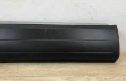 Накладка двери багажника для Volkswagen Tiguan 2009 года на фотографиях