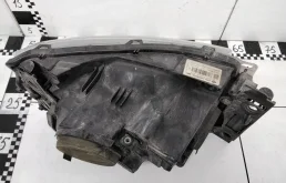 Фары для Land Rover Discovery 2014 года на фотографиях