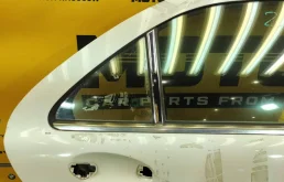 Дверь передняя левая для Mercedes-Benz S class 1999 года на фотографиях