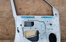 Дверь передняя левая для Toyota Land Cruiser 2011 года на фотографиях