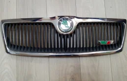 Решетка радиатора для Skoda Octavia 1998 года на фотографиях