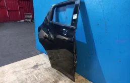 Накладка на дверь задняя правая для Nissan Juke на фотографиях