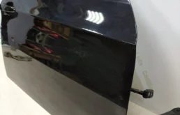 Дверь передняя правая для BMW 3er 2008 года на фотографиях