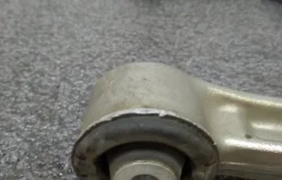 Рычаг передний правый верхний для BMW 5er 2018 года на фотографиях