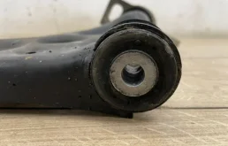 Рычаг передний правый нижний для Volkswagen Tiguan на фотографиях