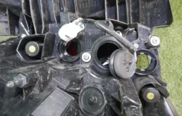 Фонарь внешний правый для Nissan X-Trail 2013 года на фотографиях