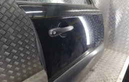 Дверь передняя правая для Hyundai Tucson 2008 года на фотографиях