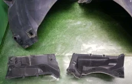 Крыло правое для Mercedes-Benz S class 2001 года на фотографиях