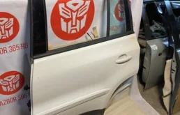 Дверь задняя левая для Volkswagen Tiguan 2007 года на фотографиях