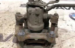 Суппорт задний правый для Skoda Octavia на фотографиях