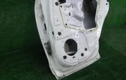 Накладка на дверь задняя правая для Nissan Juke на фотографиях