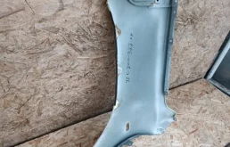 Крыло правое для Toyota Land Cruiser 2008 года на фотографиях