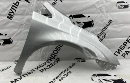 Крыло правое для Toyota Avensis 2018 года на фотографиях