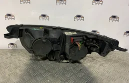 Фара правая для Citroen DS4 на фотографиях